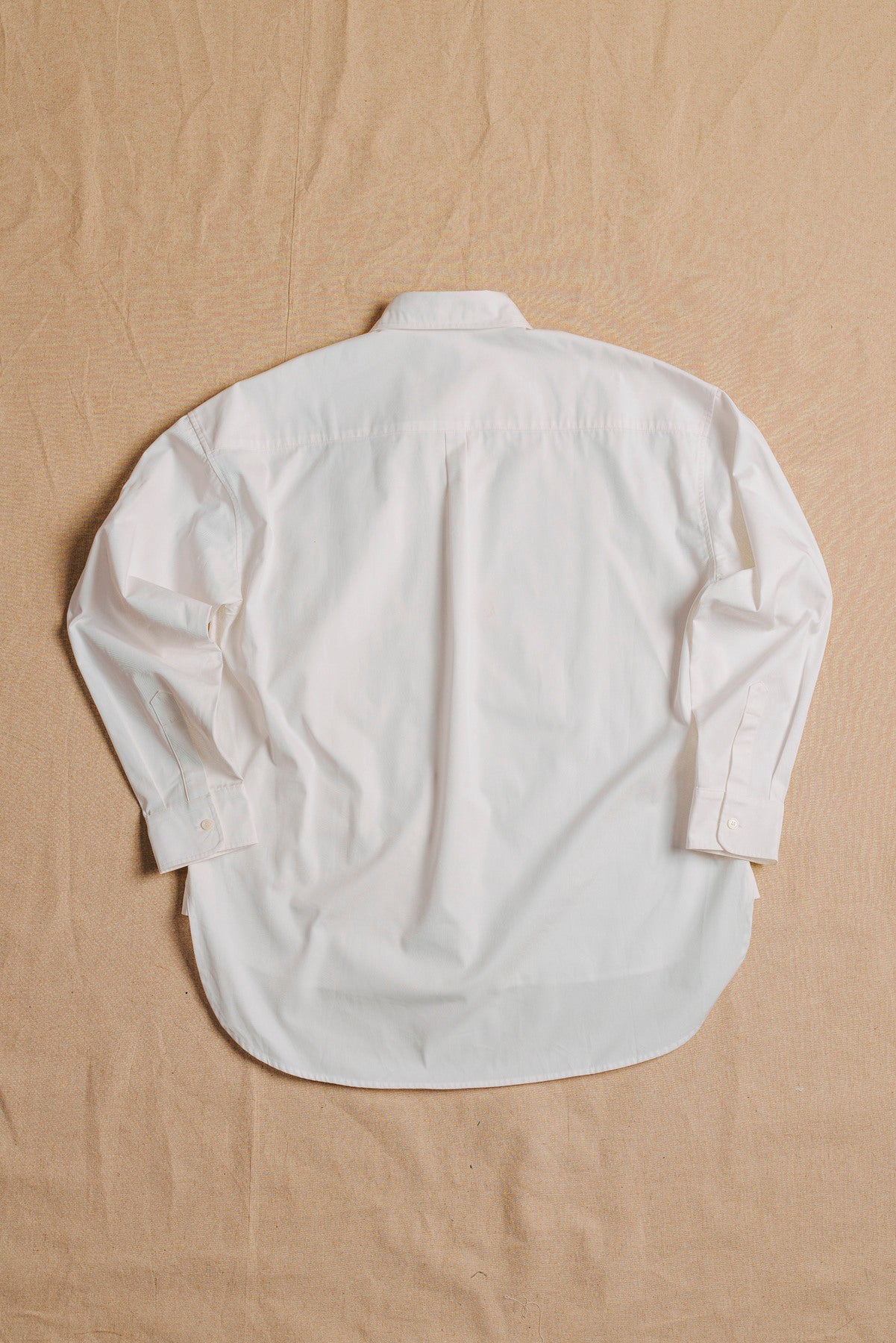 JNUN Curved Hem Shirt