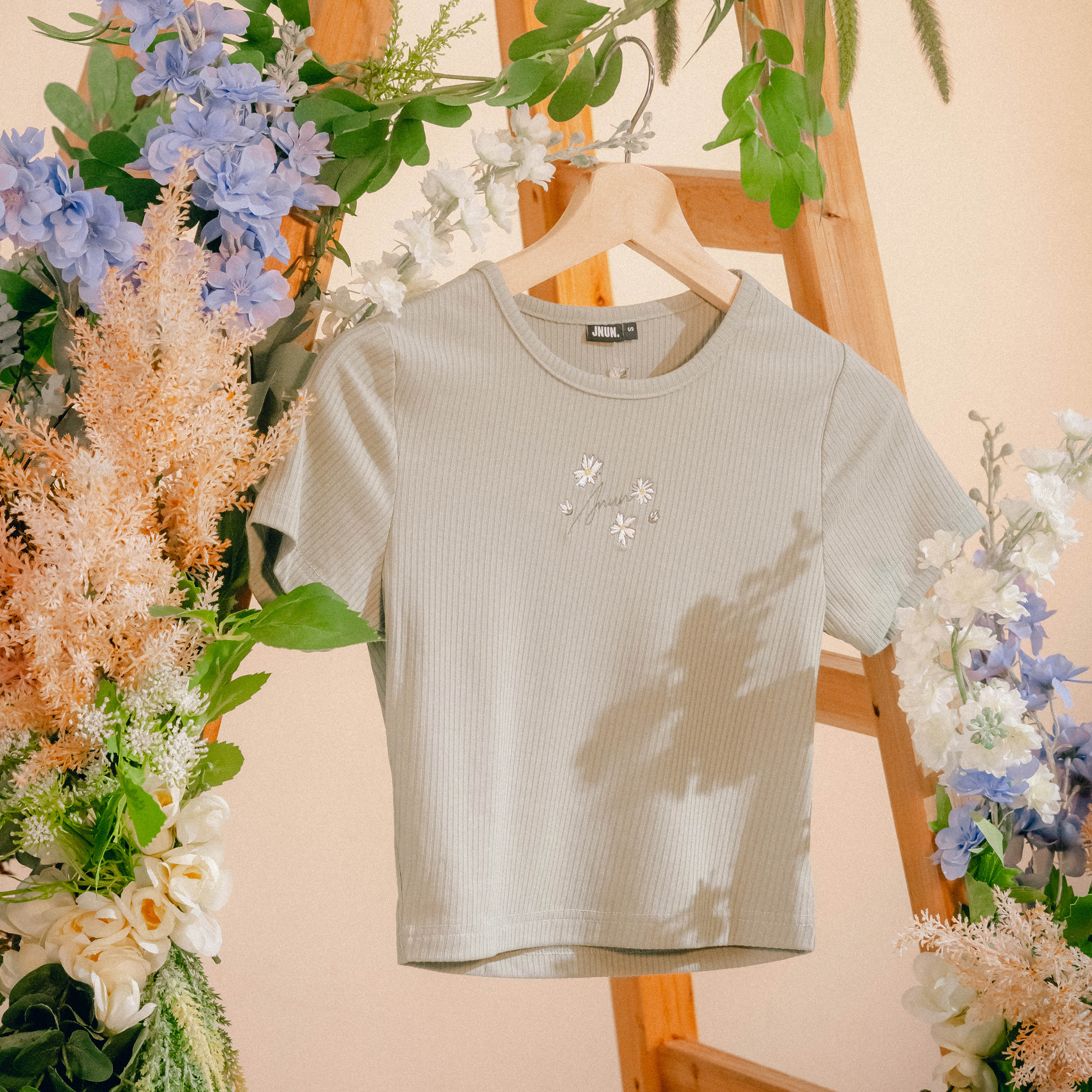 JNUN Ribbed Floral Lpgp Mini Tee
