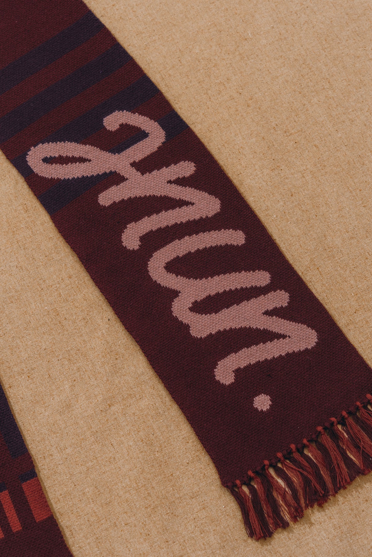 JNUN JACQUARD KNIT SCARF