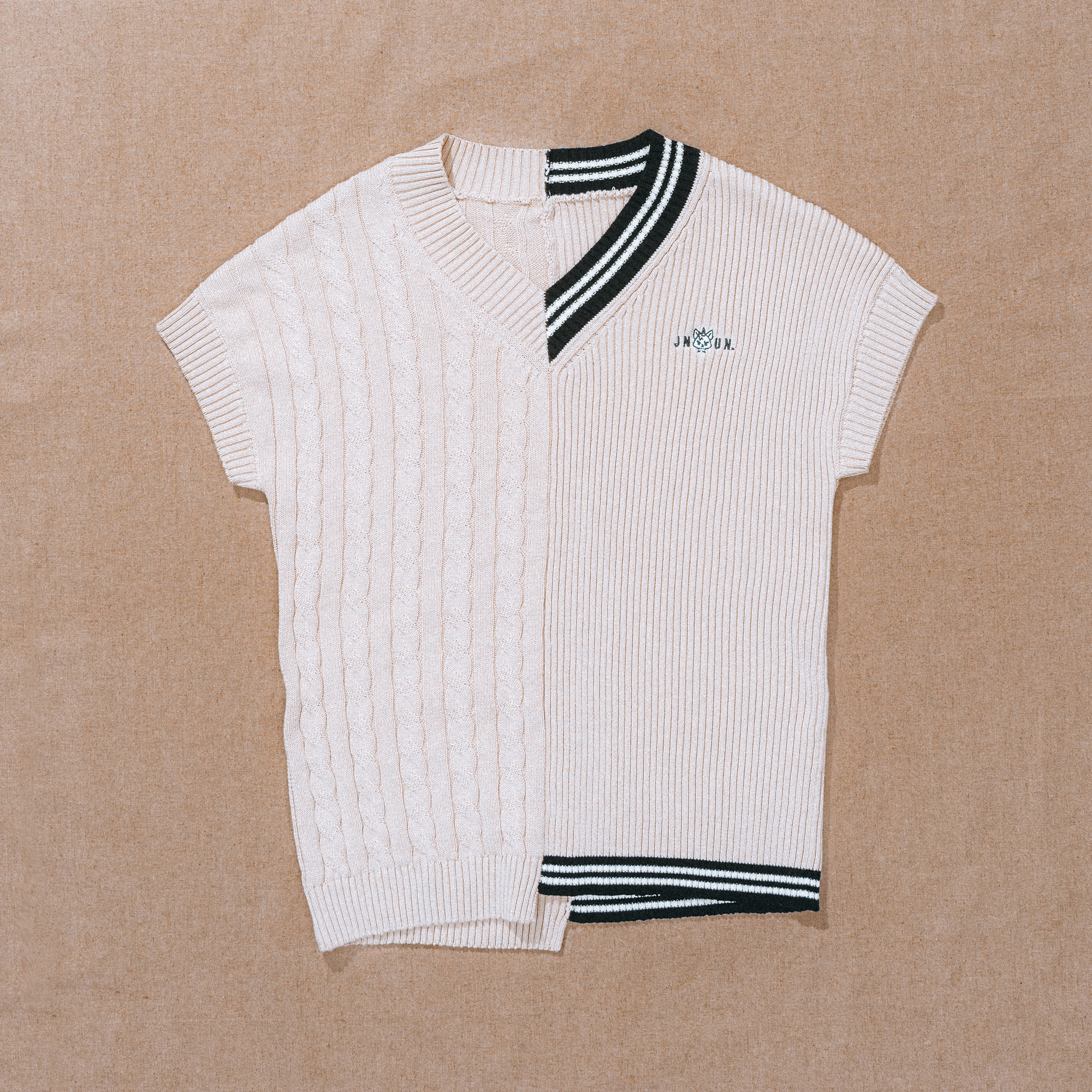 JNUN KNIT SWEATER VEST