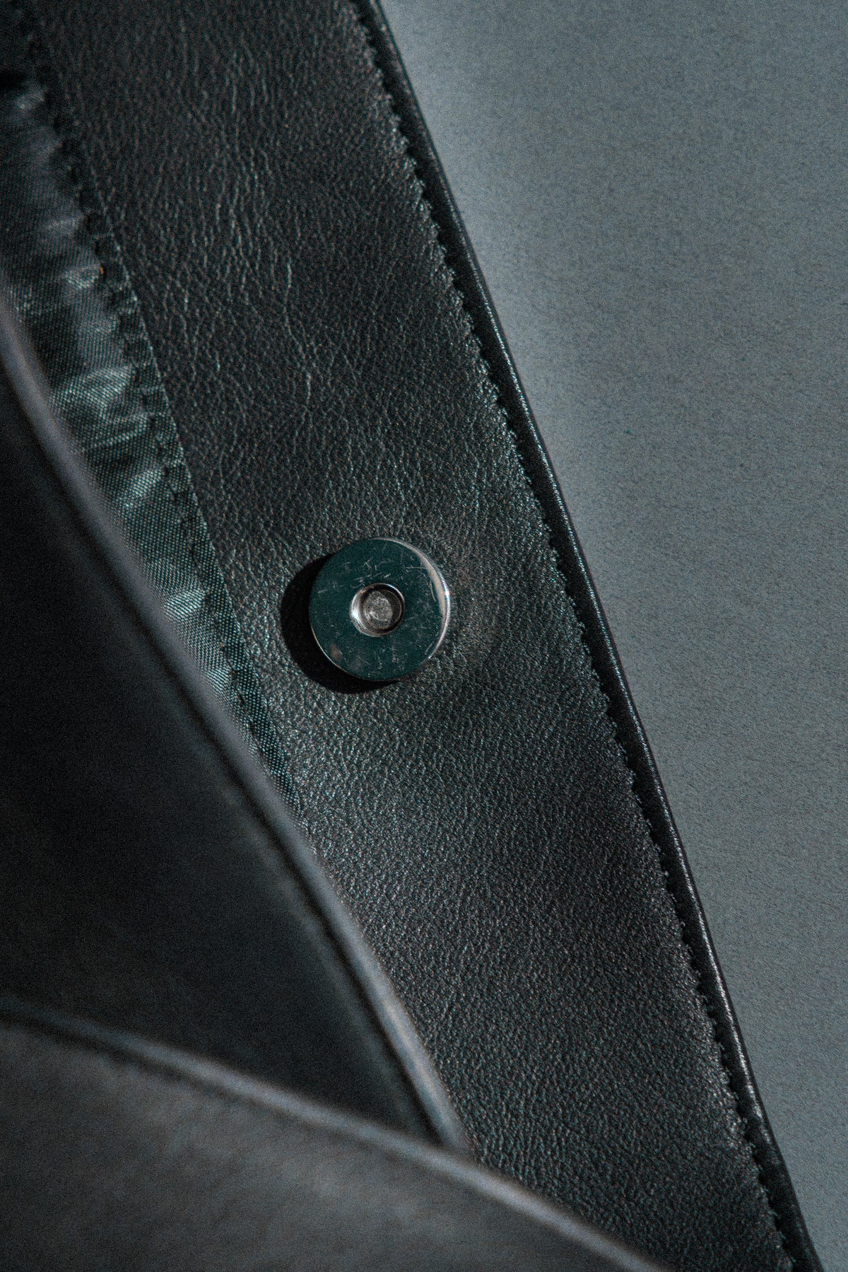 JNUN LEATHER SHOULDER BAG Limited Edition (Pre-Order)