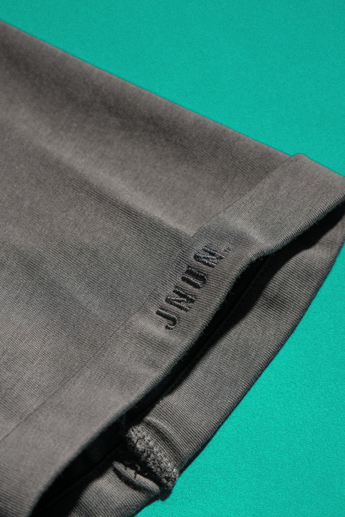 JNUN RELAXED FIT JUJU TEE (Pre-Order)