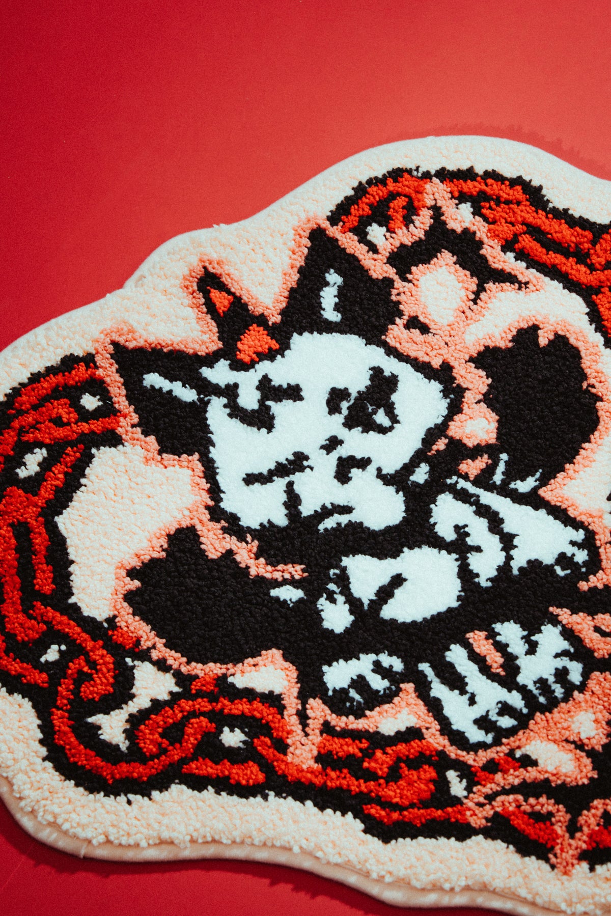 <Tied Thorns Nunu> FLUFFY RUG (Pre-Order)