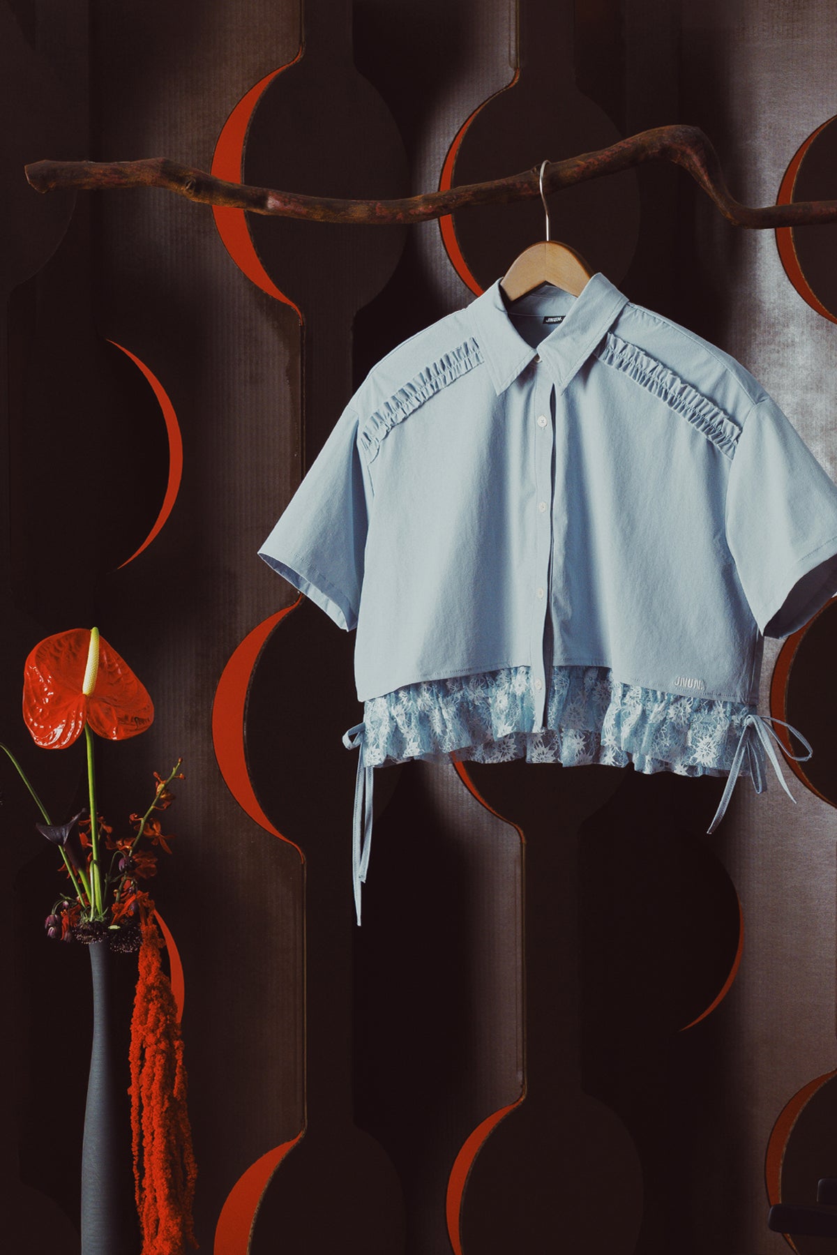 LACE LAYERED CROP SHIRT(Pre-order)