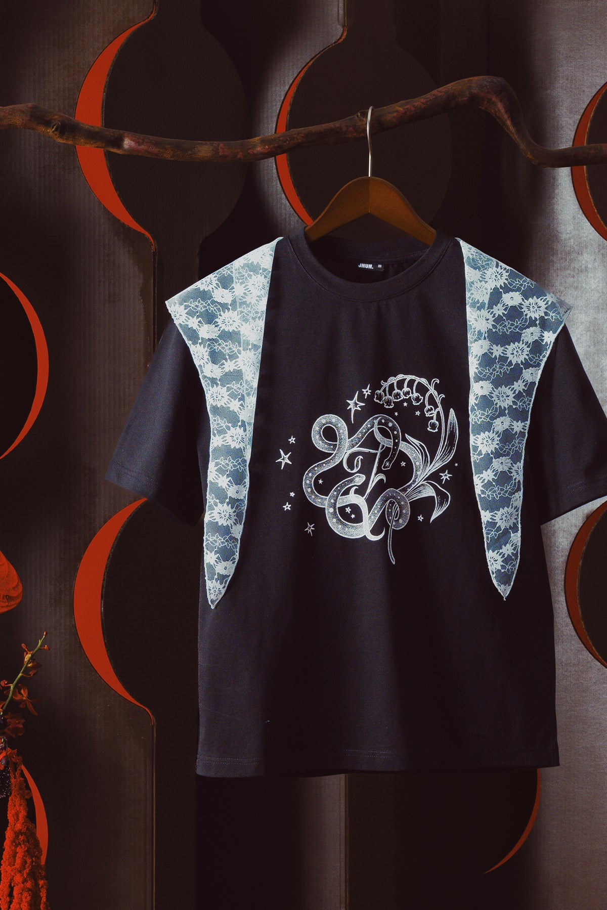 SERPENT LACE SCARF TEE (Pre-order)