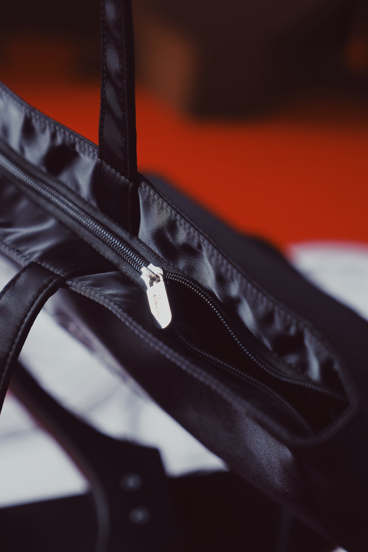 WATER-REPELLENT TOTE BAG(Pre-order)