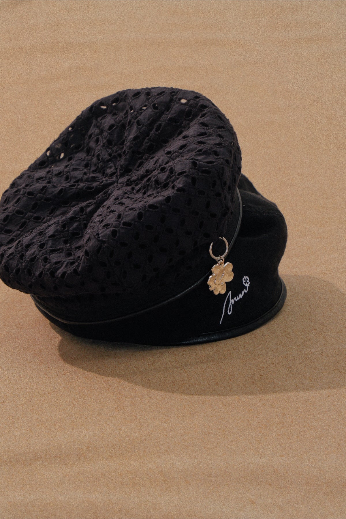 JNUN REVERSIBLE BERET