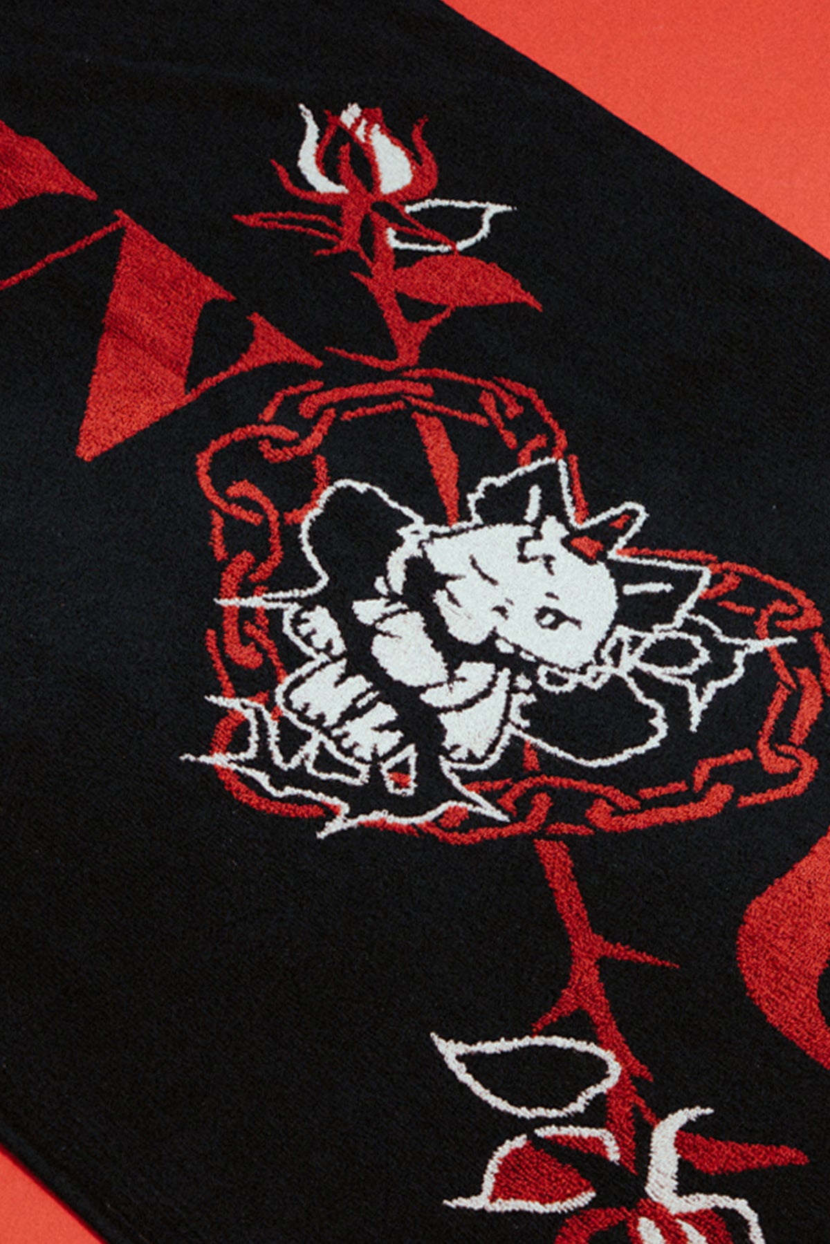 <Tied Thorns Nunu> BATH TOWEL (Pre-Order)