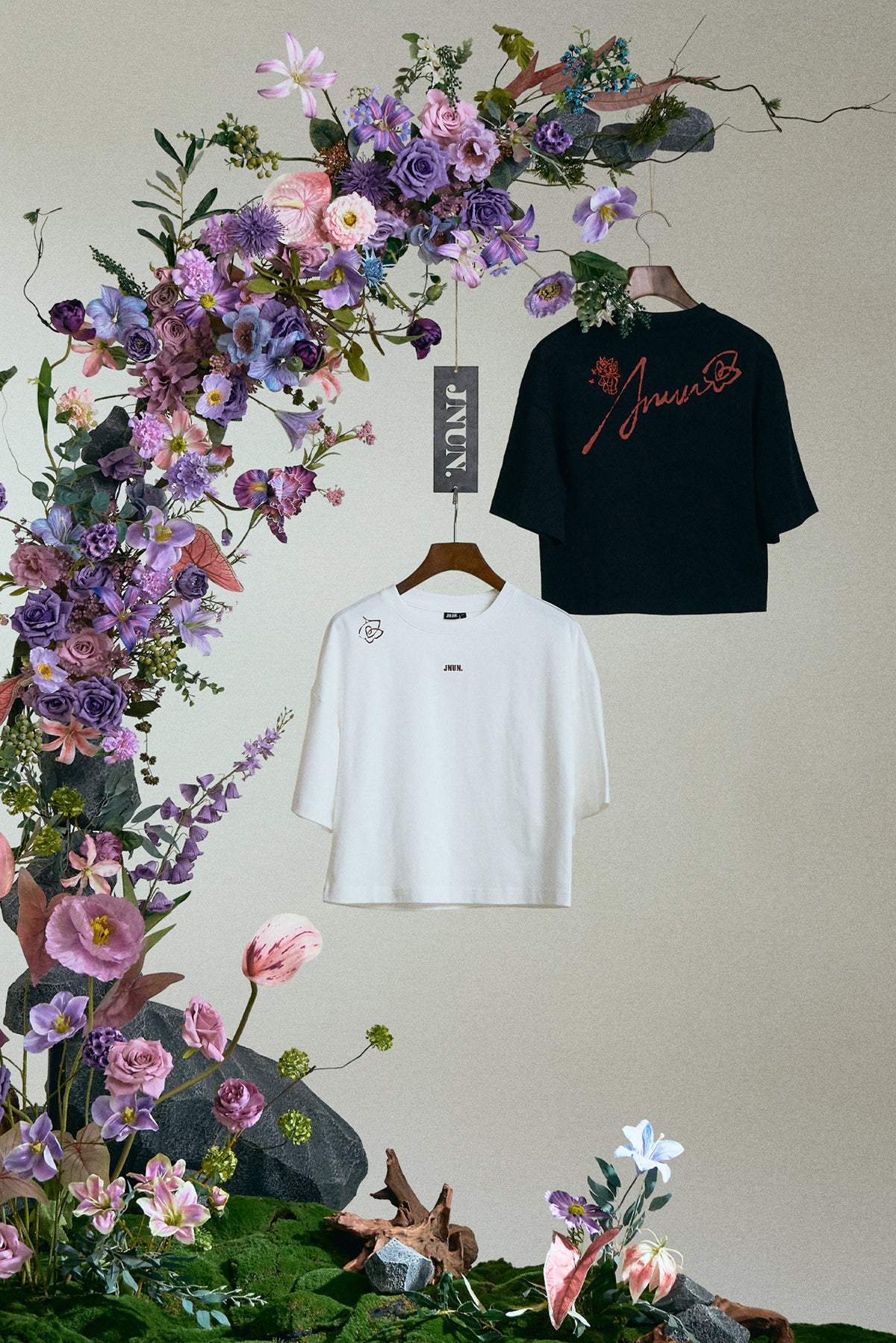 JNUN ROSE CROP TEE(Pre-Order)