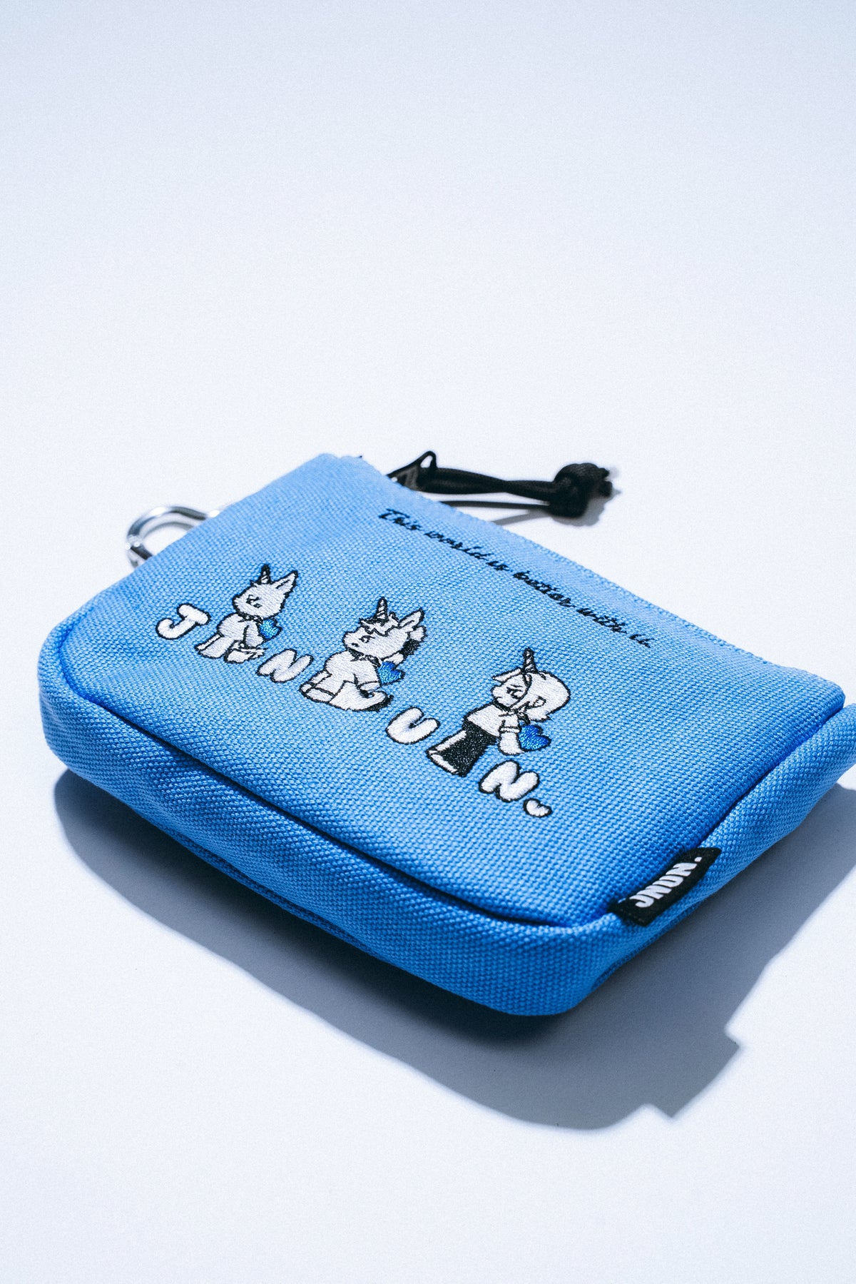 WHITE DAY MINI ZIP POUCH （Pre-order）