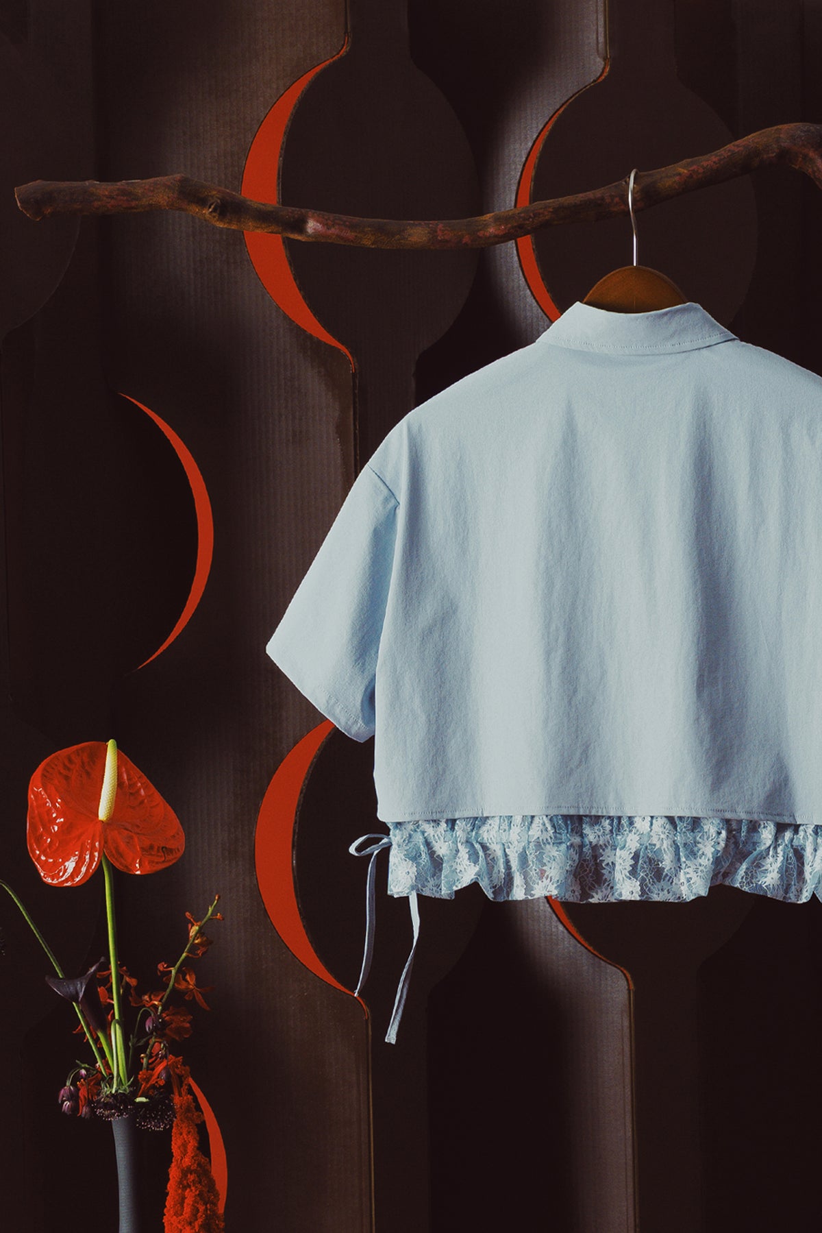 LACE LAYERED CROP SHIRT（Pre-order）