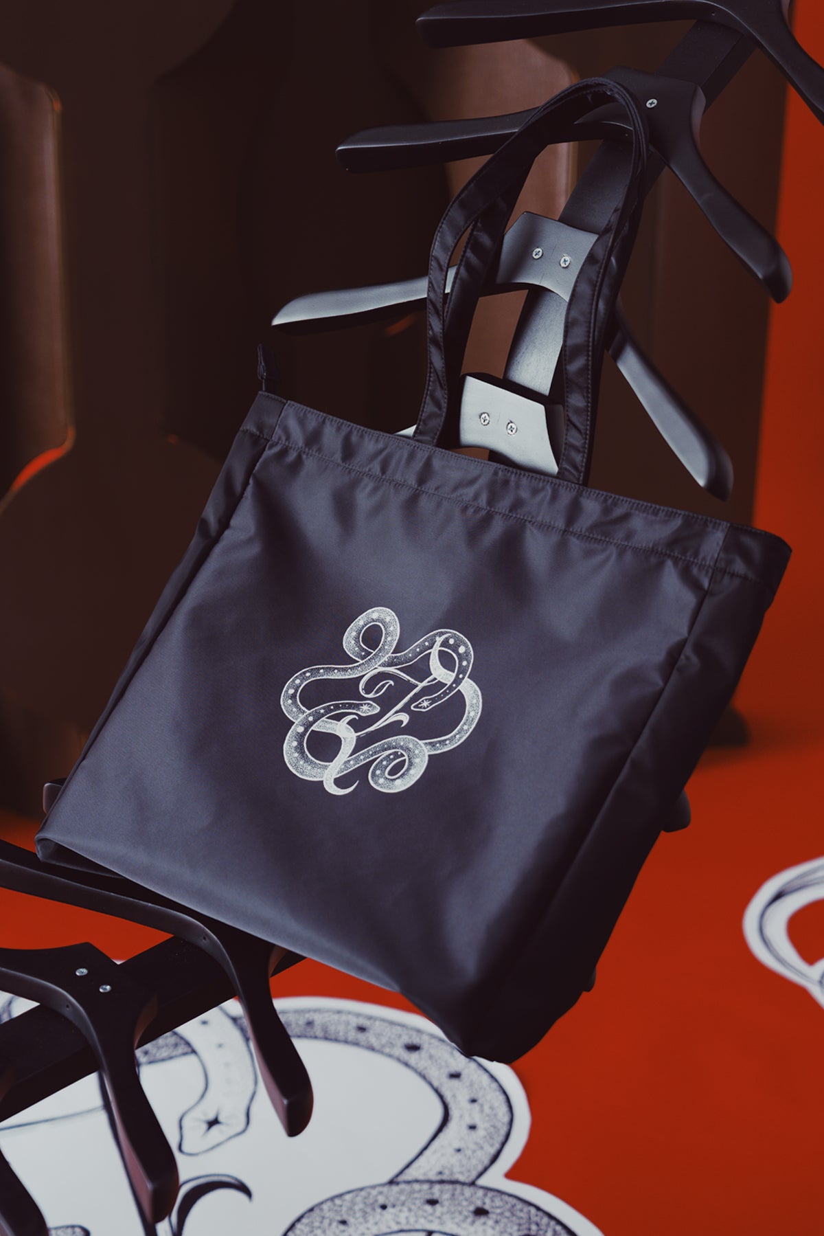 WATER-REPELLENT TOTE BAG（Pre-order）