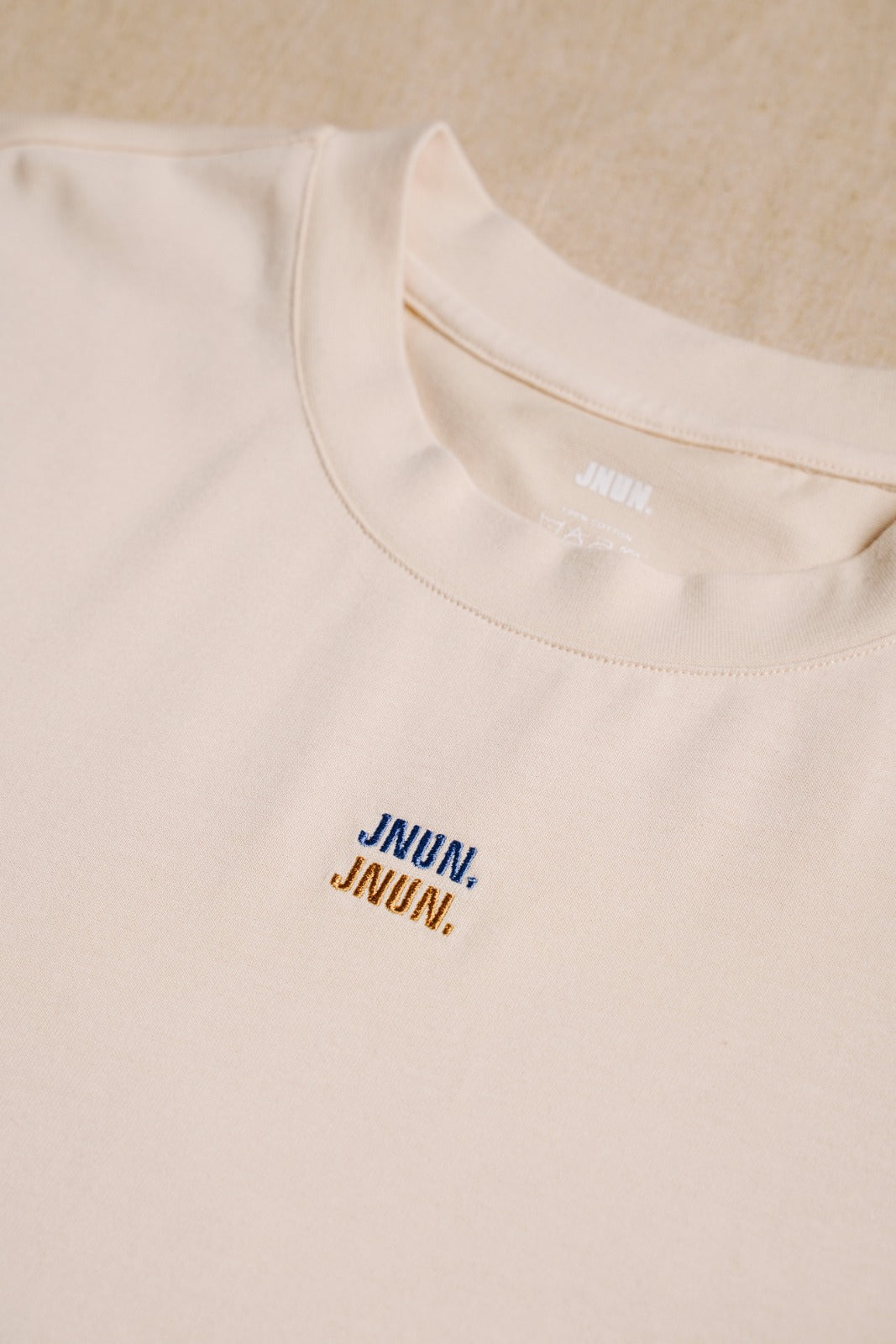 JNUN Relaxed Fit Graphic Tee