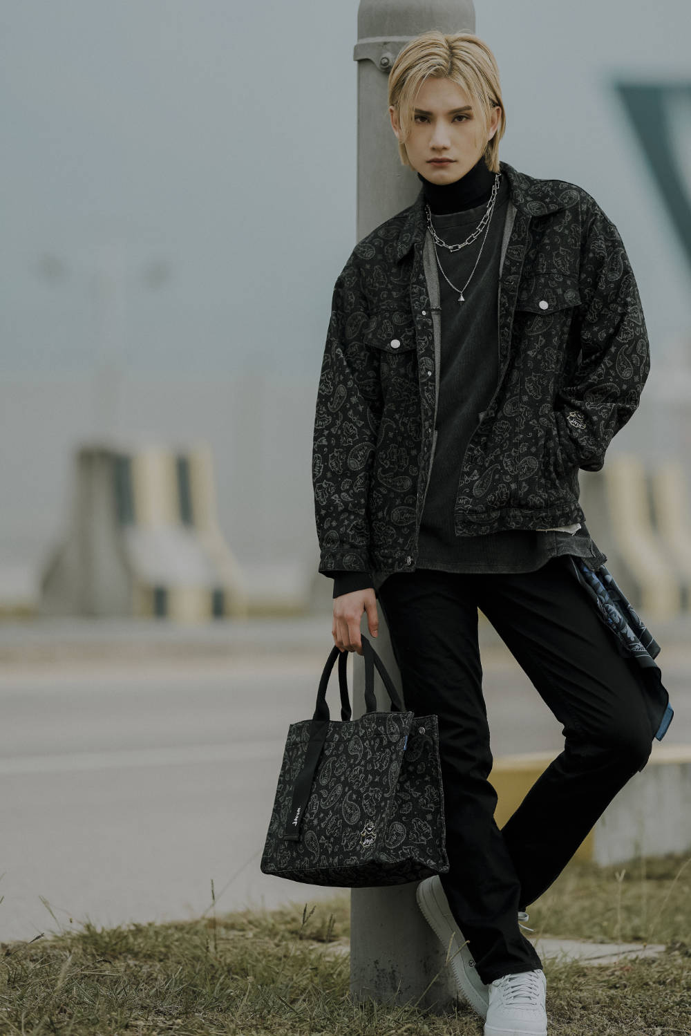 JNUN Black Printed Denim Jacket