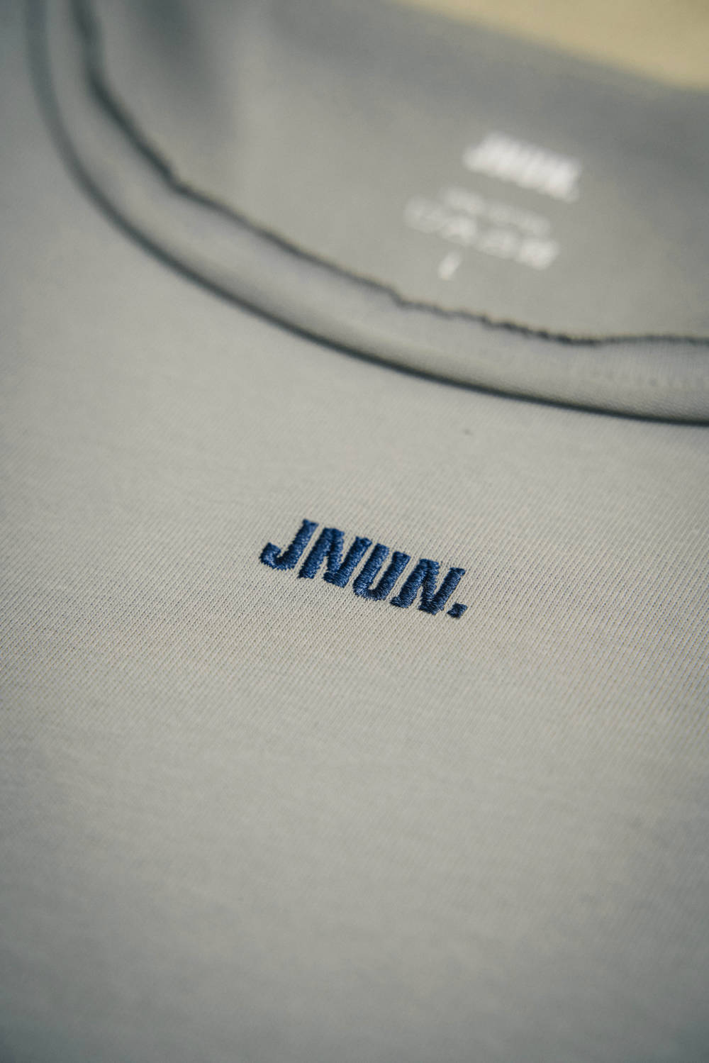 JNUN Long-Sleeve Raw Edges Tee